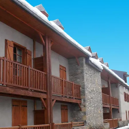 Apartment Confort 2 Pieces A Avec Piscine Et Proche Saint-lary-soulan - Fr-1-504-424