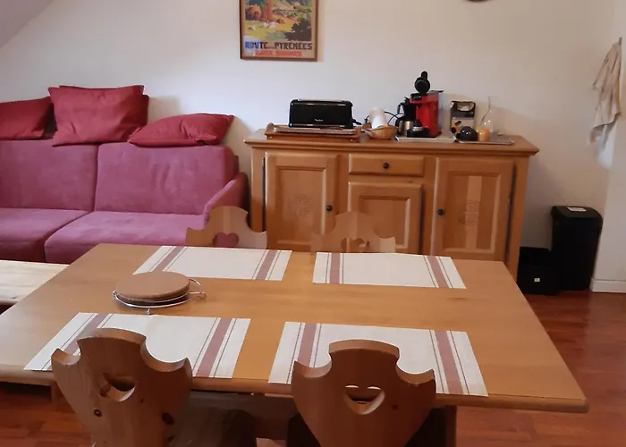 Chaleureux, 2 Pieces Pour 4 Personnes Avec Acces Piscine - Fr-1-504-424 * Vignec